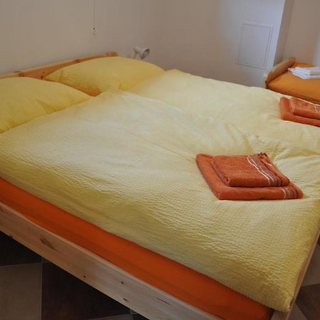 Privatzimmer Bendl Steinhaus am Semmering Exterior photo