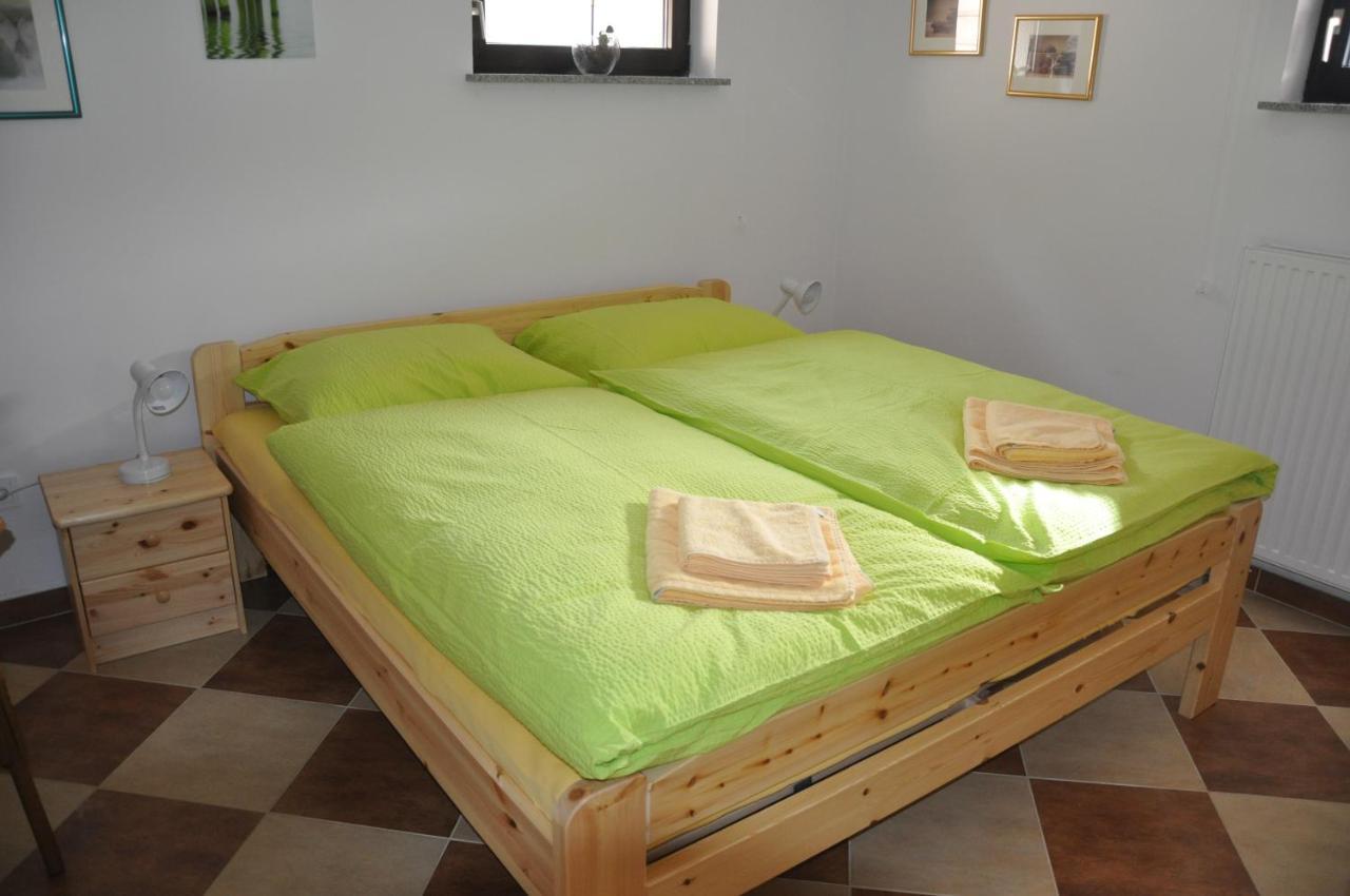 Privatzimmer Bendl Steinhaus am Semmering Exterior photo